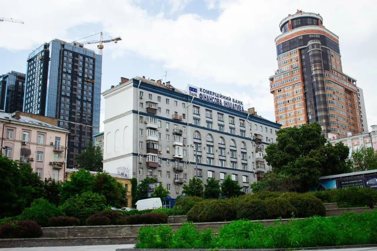 Charming City Center Flat L Self Check-In Kiev